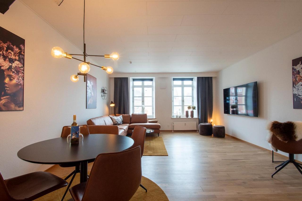 Stylish Two Floor Deluxe Apartment - 2 Bedroom Sønderborg Exterior foto